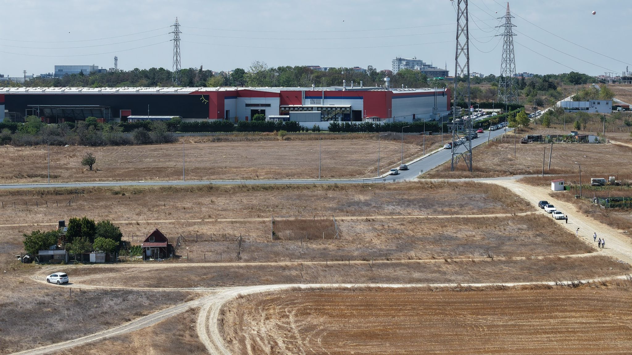 KAPAKLI BAHÇELİEVLER SATILIK ARSA  - VAR Gayrimenkul