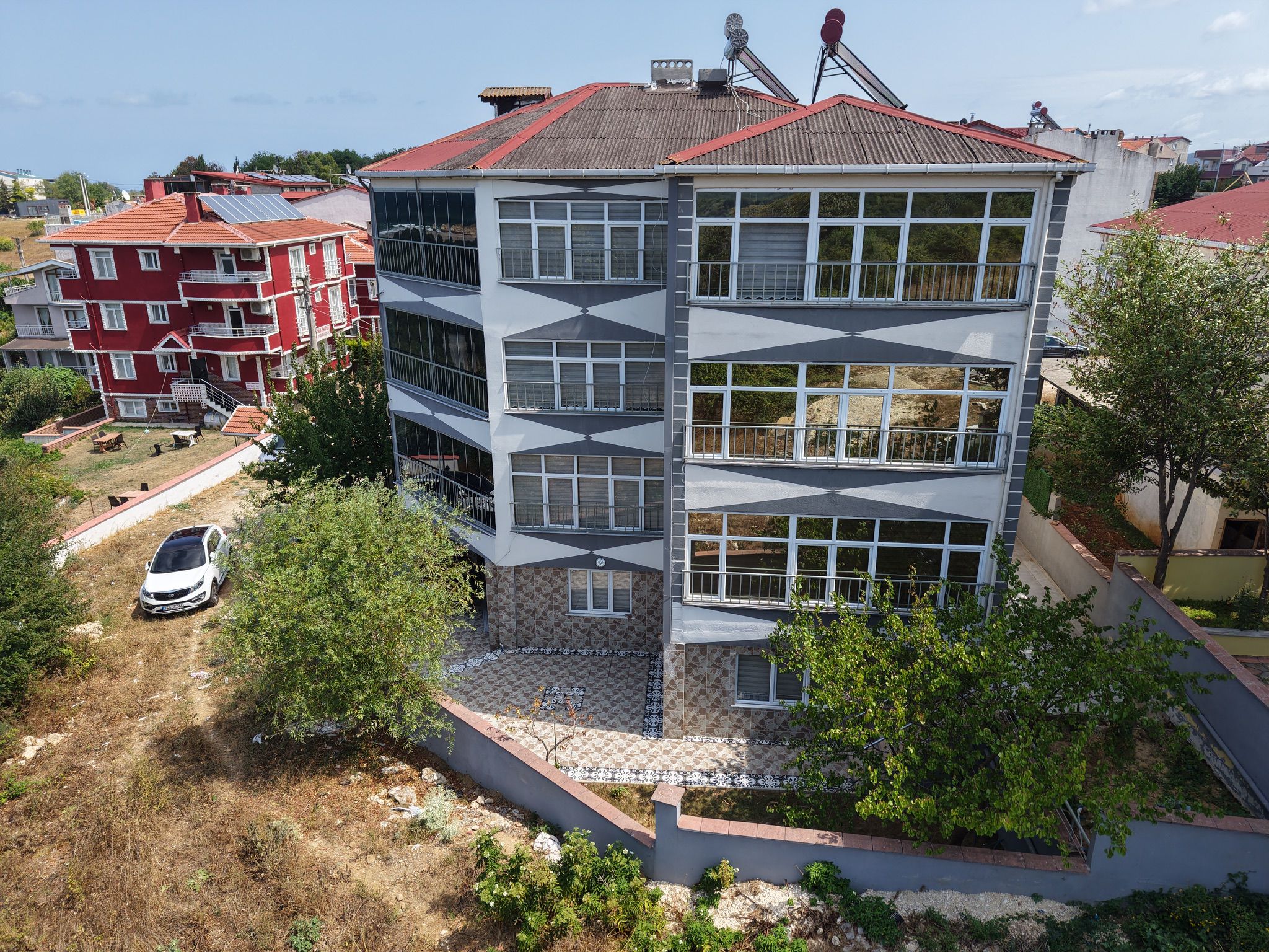 KIYIKÖY SATILIK BİNA - VAR Gayrimenkul