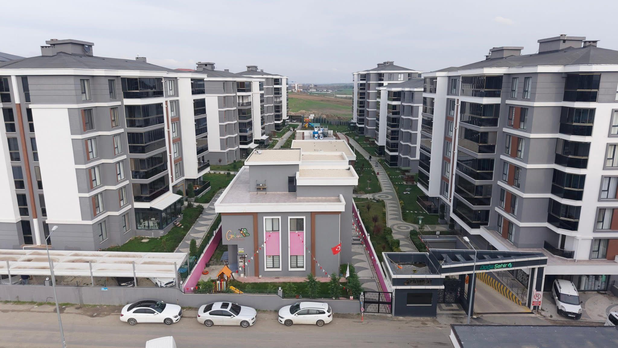 ÇERKEZKÖY TEPE SATILIK DAİRE - VAR Gayrimenkul