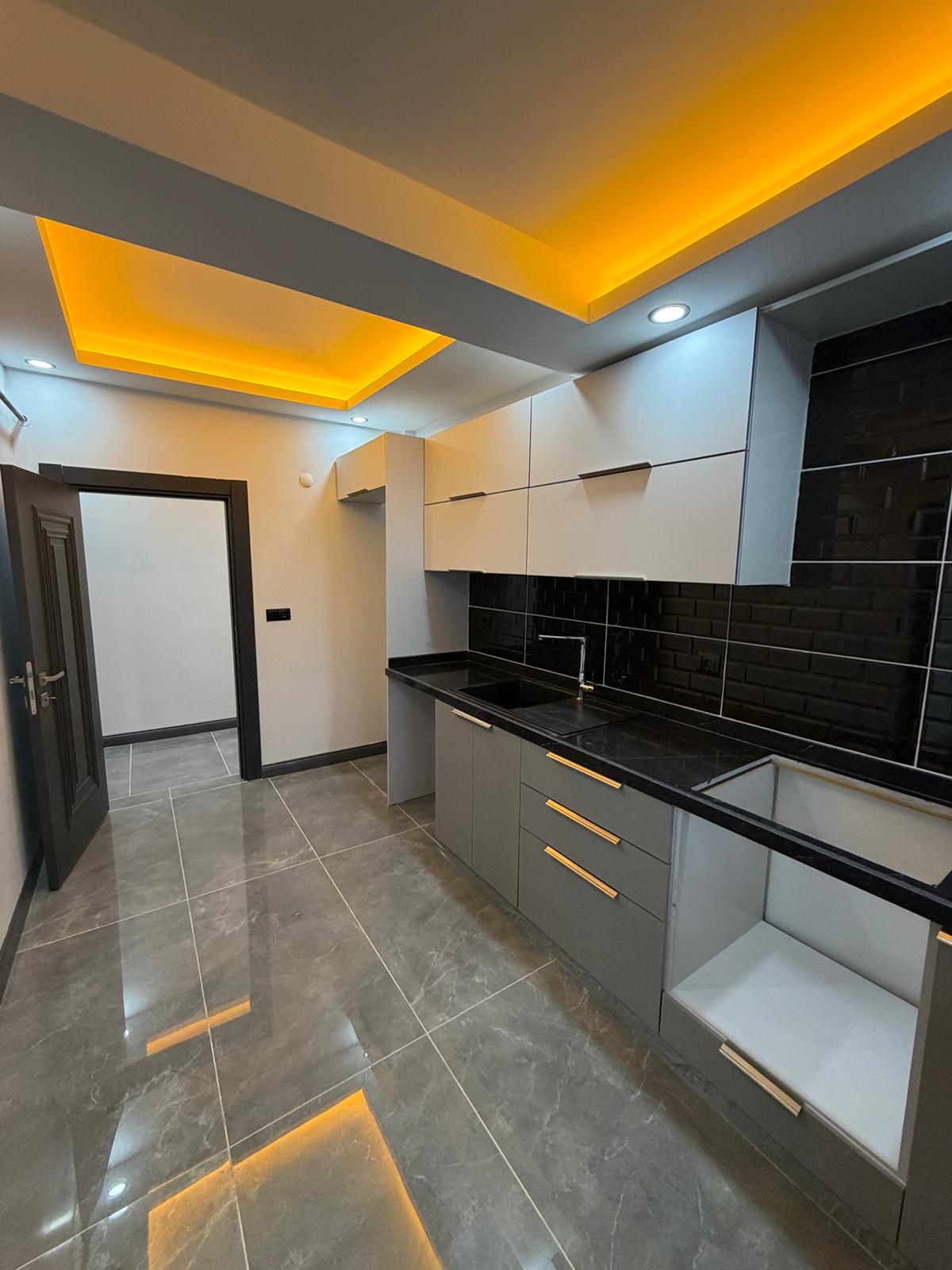 KAPAKLI ERBAY CADDESİ 3+1 SATILIK DAİRE - VAR Gayrimenkul