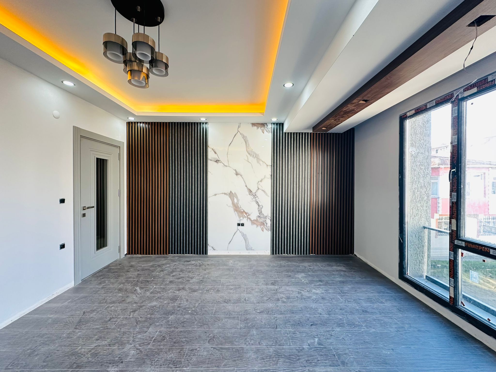 KAPAKLI VATAN MAHALLESİ MERKEZİ KONUMDA 2+1  - VAR Gayrimenkul