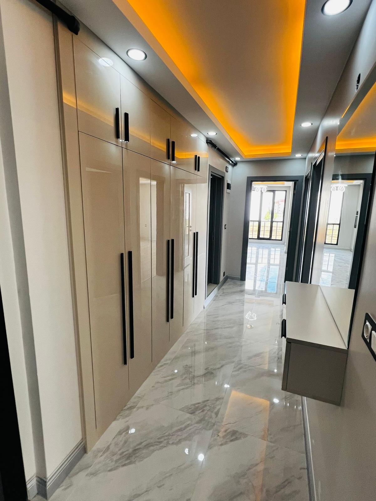 KAPAKLI BAHÇELİEVLER LÜKS 2+1 SATILIK DAİRE - VAR Gayrimenkul