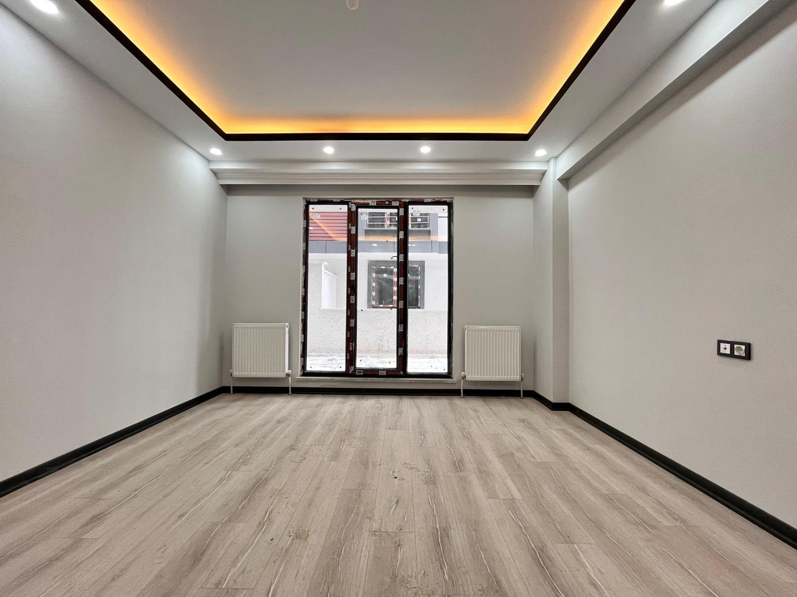 KAPAKLI BAHÇELİEVLER 1+1 GENİŞ TERASLI DAİRE - VAR Gayrimenkul